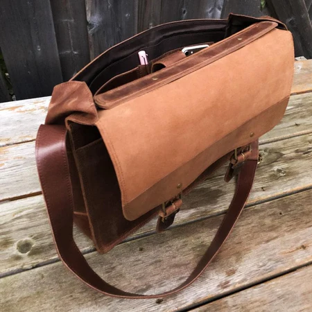 Coarse Leather Messenger - Image 6